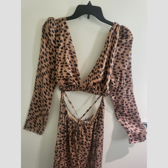 WeWoreWhat Cut Out Satin Leopard Animal Print Midi Dress - Picture 5 of 7
